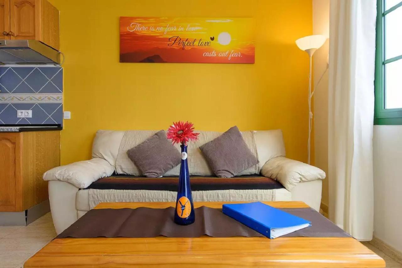 Shalom Apartment Плая Бланка Екстериор снимка
