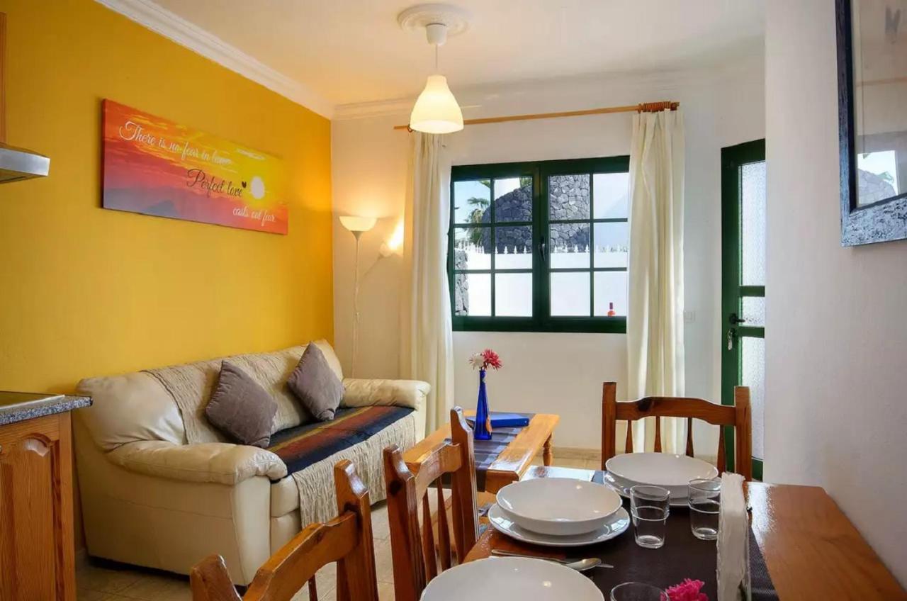 Shalom Apartment Плая Бланка Екстериор снимка